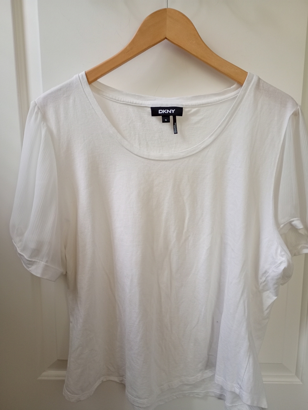 DKNY White Crew Neck Tee (XL)